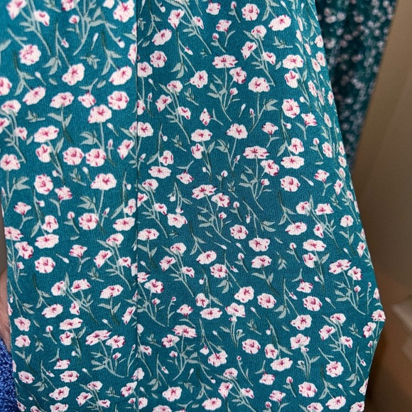 Green Floral Mini Dress - Picture 2 of 3